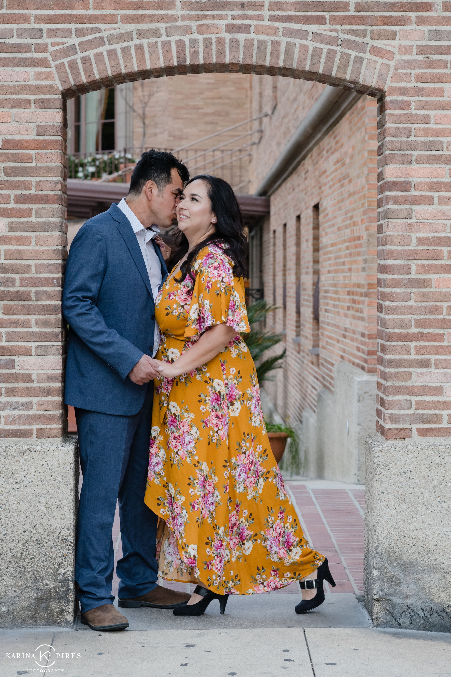 Los Angeles Library Engagement Session – Karina Pires Photography