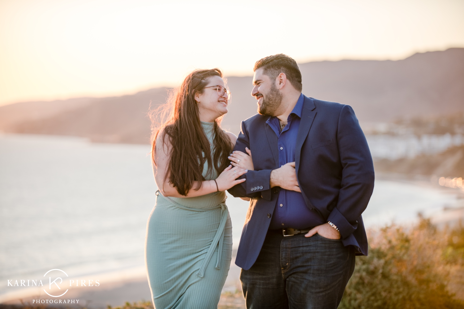 Picnic Proposal at the bluffs in Pacific Palisades California 