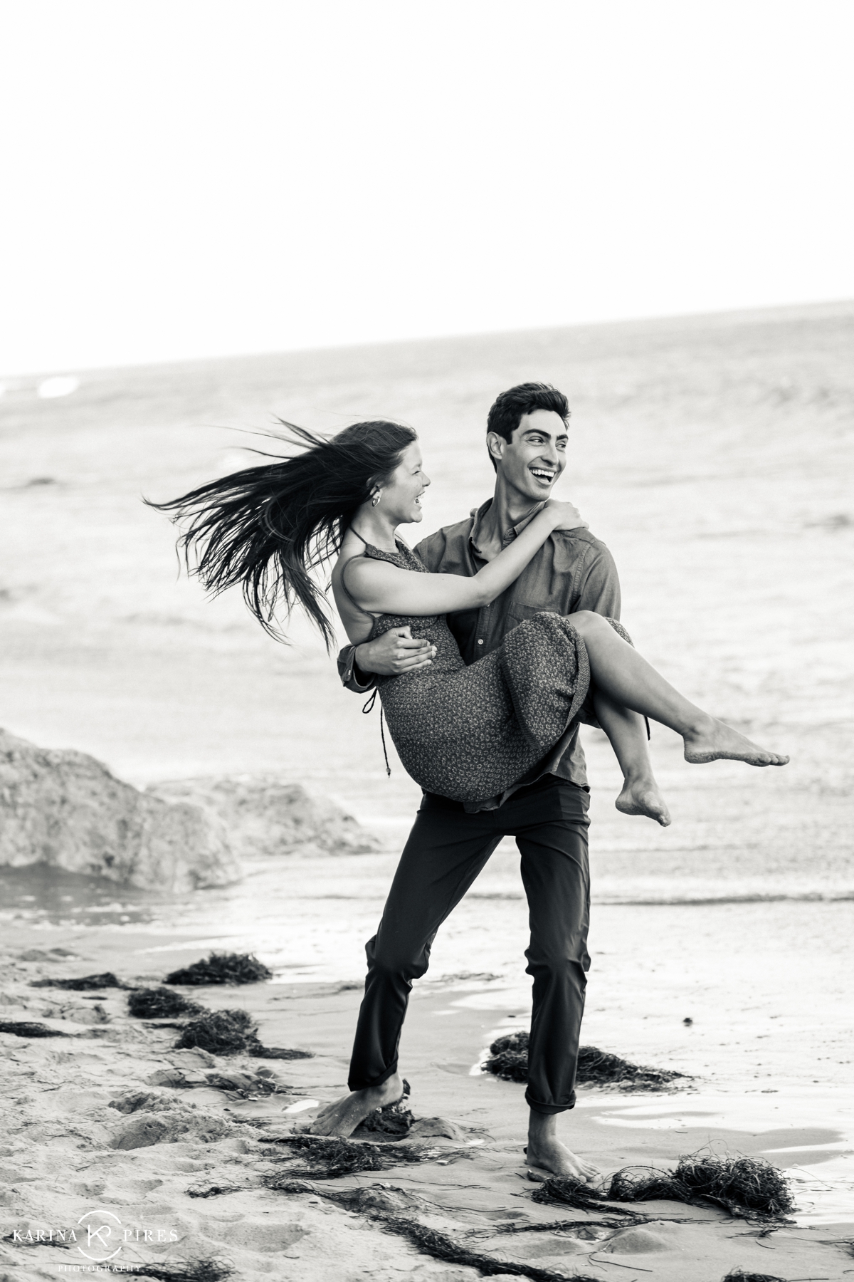 Black and white engagement photos